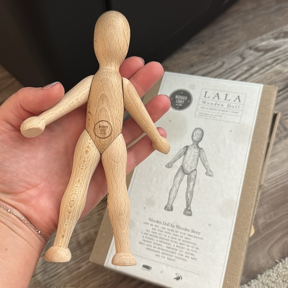 Wooden story doll - Picture 3 of 4